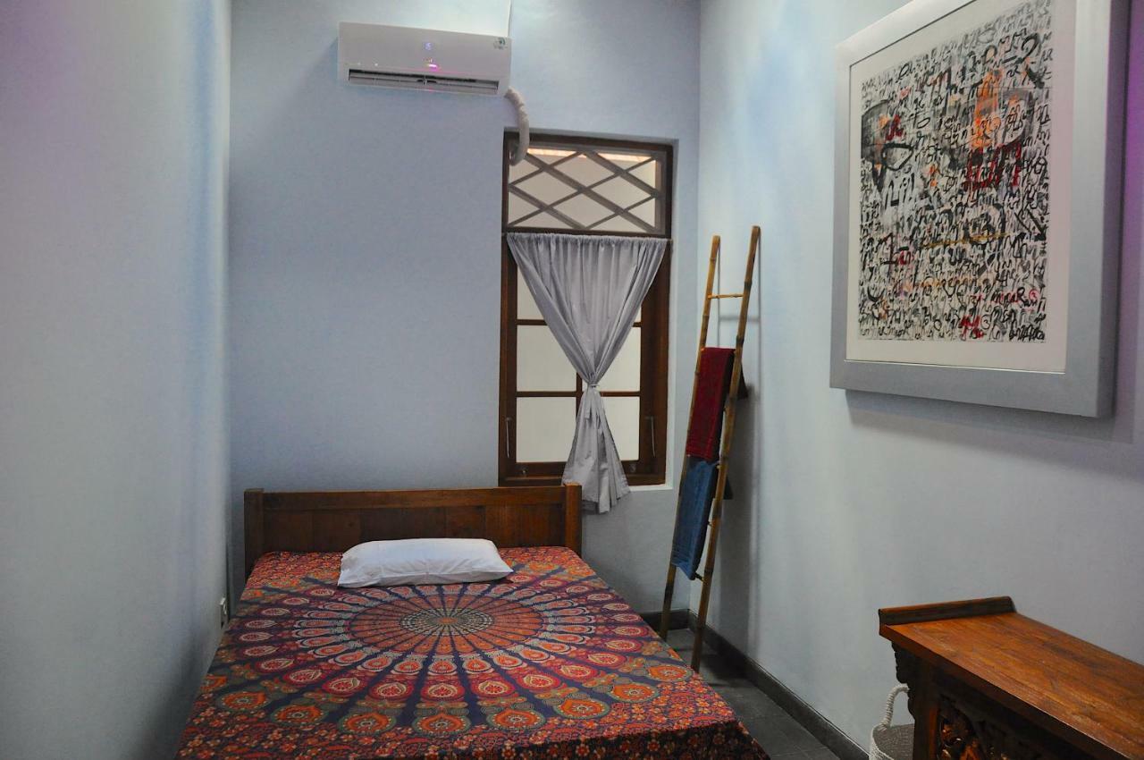 Villa Buddha Malioboro 日惹 外观 照片